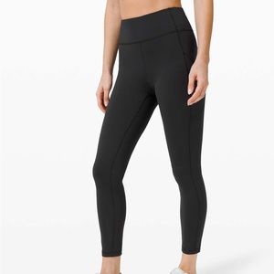 Lululemon Invigorate High-Rise Tight 25" EUC
Black